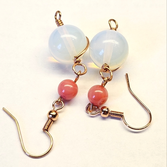Opalite and Pink Shell Beaded Earrings - Picture 4 of 6